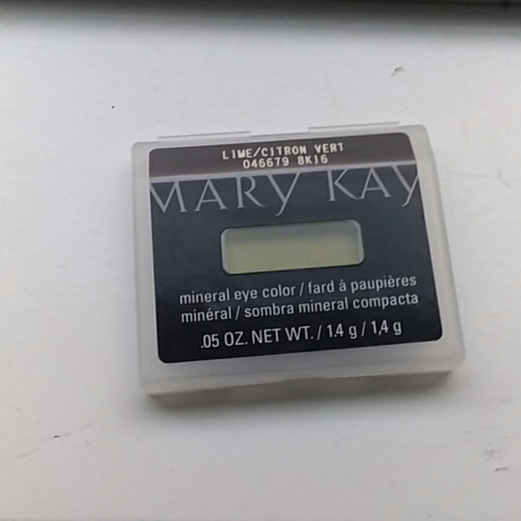 New Mary Kay mineral eye color!! - Picture 2 of 3